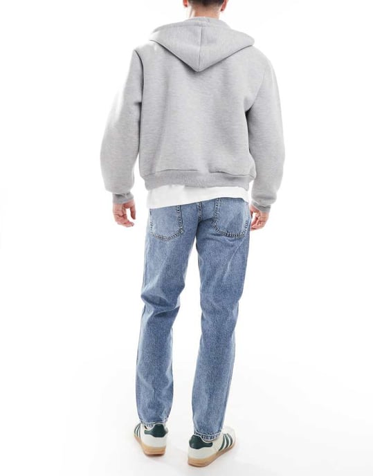ASOS DESIGN tapered jeans i medelblå tvätt - Image 2