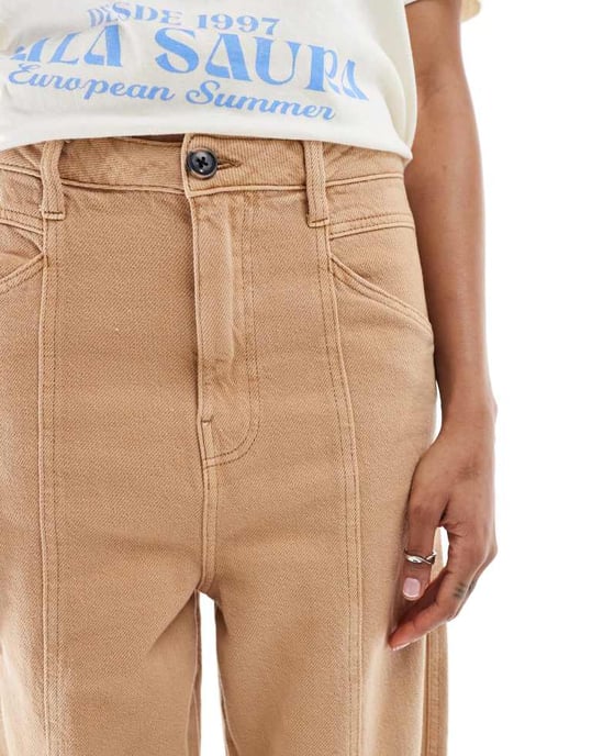 ASOS DESIGN Höga tvättade sömda tunnbyxor i sand - Image 4