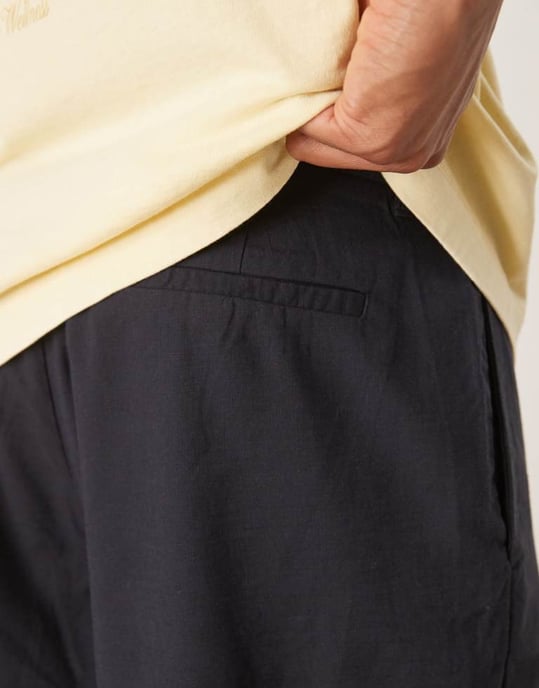 ASOS DESIGN vriden hängslenbyxa i svart - Image 4