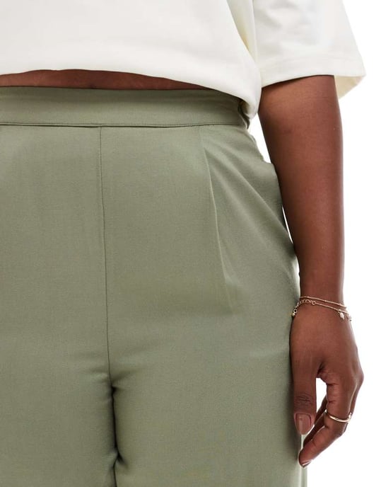 ASOS DESIGN Curve byxor med resårmidja i olivgrön - Image 3