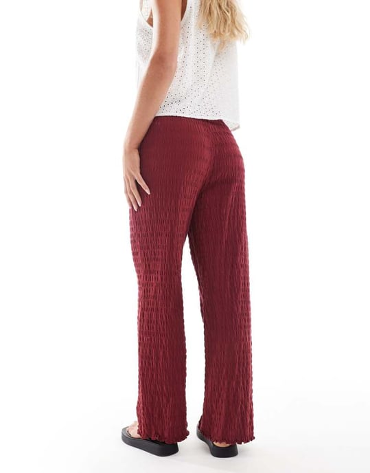 Bara Petite avslappnade passform smockade byxor i burgundy - Image 2