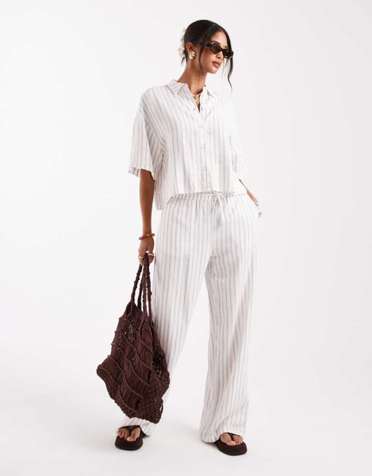 Vero Moda linnekänsla midjehöga byxor i månstenrand - Image 1