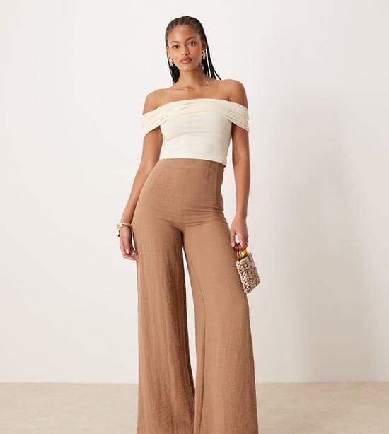 ASOS DESIGN Lång crinklad linneblandning högmidjad korsettbyxa i taupe - Image 1