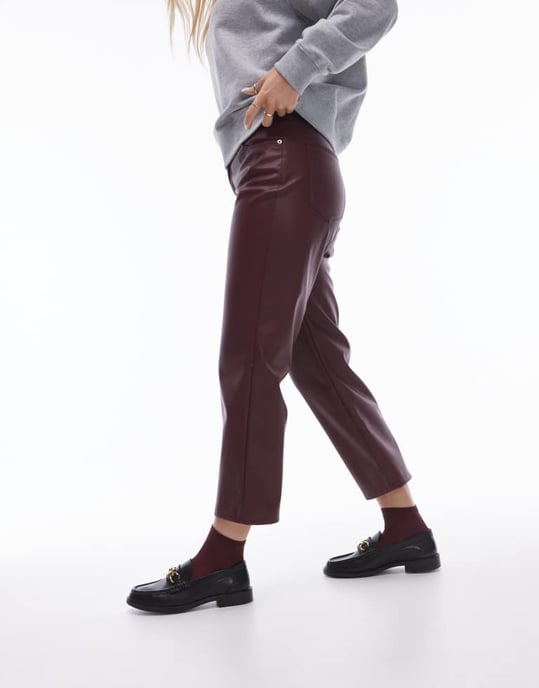Topshop Hourglass ankle grazer straight leg faux leather trouser in burgundy - Image 2