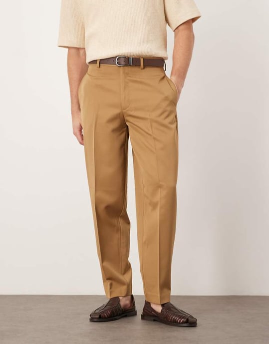 ASOS DESIGN smart oversized tapered byxor i kamel - Image 1