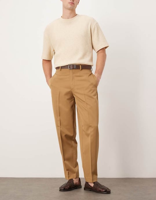 ASOS DESIGN smart oversized tapered byxor i kamel - Image 2