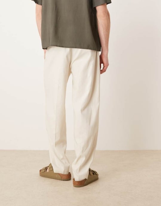 ASOS DESIGN smart oversizad tapered linneblandning byxor med frontveck i vitt - Image 2