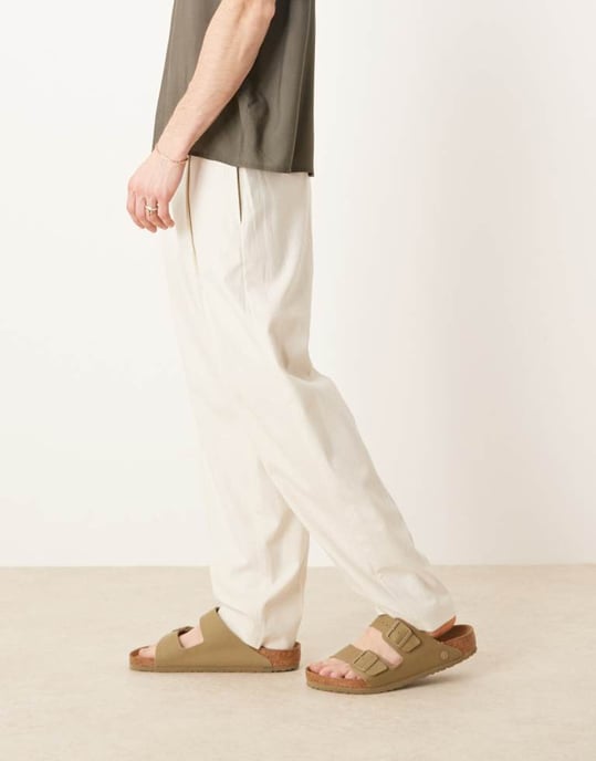ASOS DESIGN smart oversizad tapered linneblandning byxor med frontveck i vitt - Image 4