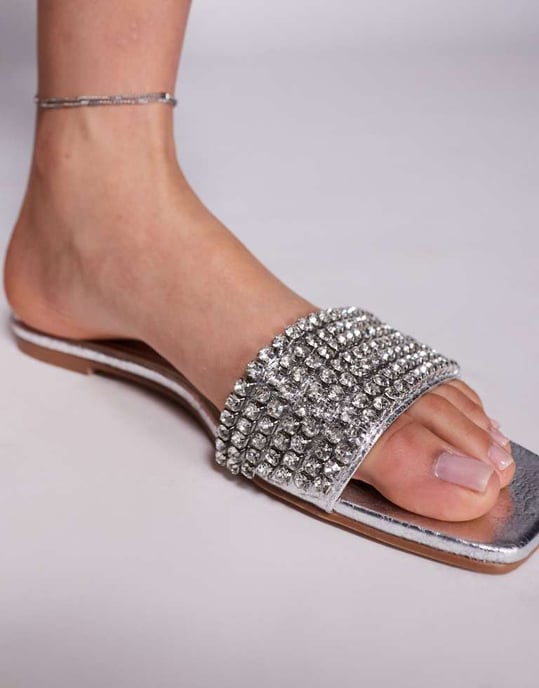 Simmi London Bred Passform Paison diamantsandaler i silvermetall - Image 2