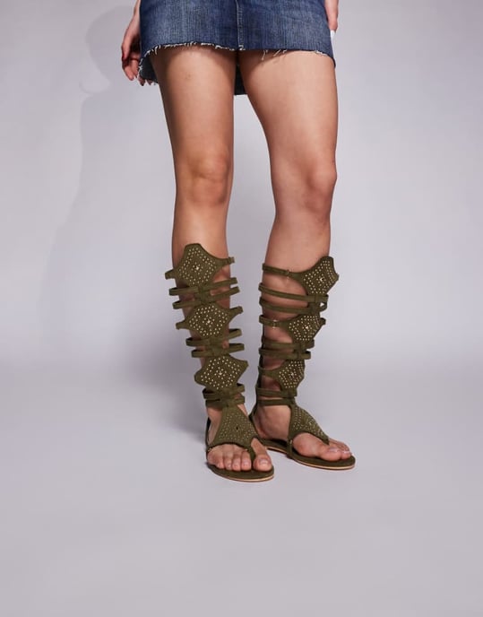 Public Desire Rom gladiatorsandaler i olivgrön - Image 1