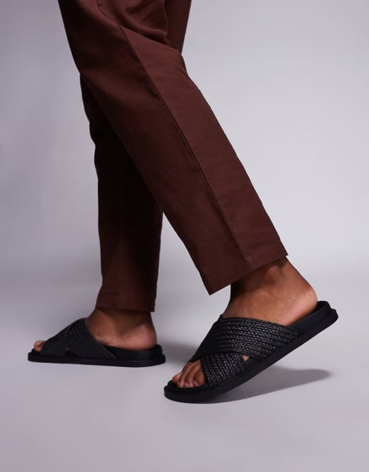ASOS DESIGN korsade sandaler i svart väv - Image 1