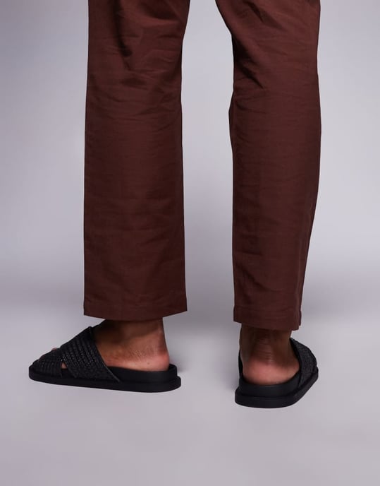 ASOS DESIGN korsade sandaler i svart väv - Image 4