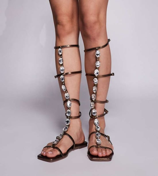 Simmi London breda Zenya gladiatorsandaler med stendetalj i bronzefärgad metall - Image 1