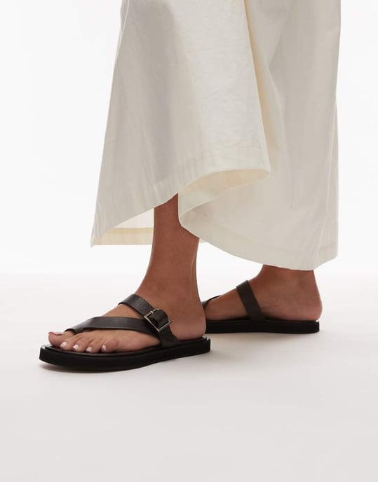 Topshop Premium Kimberley läderplatta sandal i svart - Image 1