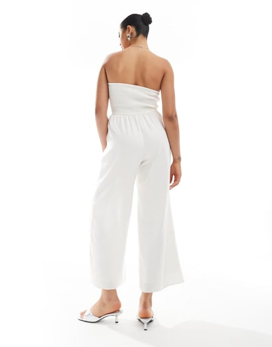 Hollister strapless linnebyxa med kontrasterande detaljer i vitt - Image 3