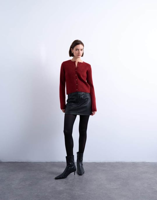 Topshop stickad ribbad knapprad crew cardigan i röd - Image 2