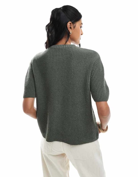 ASOS DESIGN stickad cardigan med fickor i khaki - Image 4