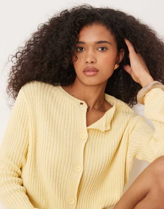 ASOS DESIGN välsittande stickad kofta i gult - Image 4