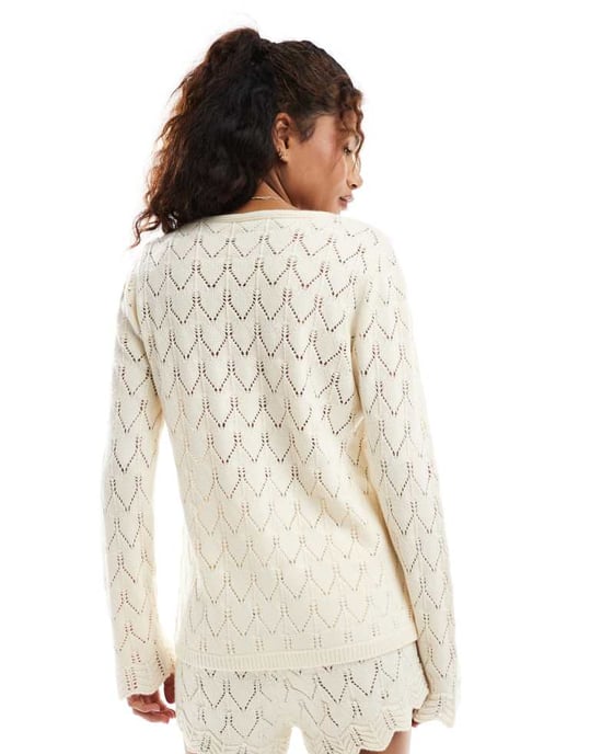 Miss Selfridge stickad pointelle flared ärm knytframs cardigan koord i krämfärgad - Image 4