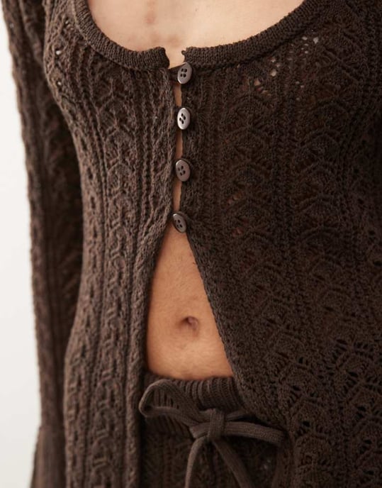 Återvunnen vintage virkad knapppanel delad front festival topp co-ord i chokladbrun - Image 2