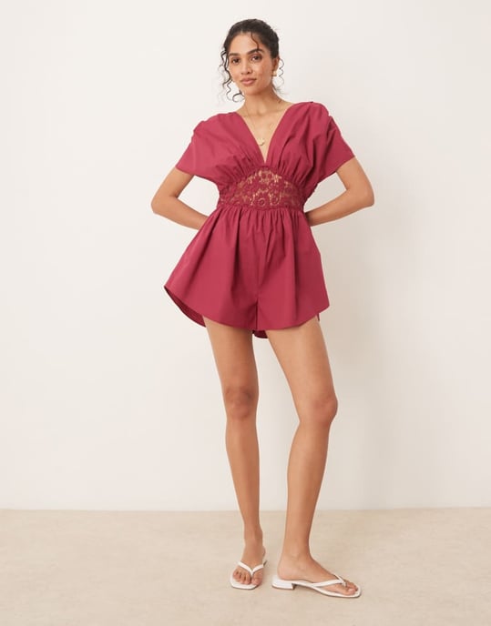 ASOS DESIGN V-ringad spetstopp med midja i vinröd - Image 2
