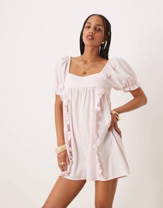 ASOS DESIGN linne babydoll puffärms playsuit med rosett bakdetalj i puderrosa - Image 3