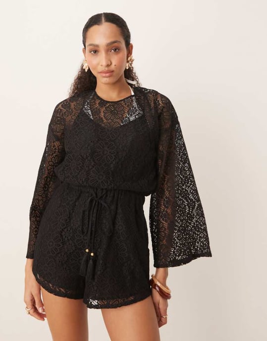 ASOS DESIGN virkad långärmad miniklänning med dragsko i svart - Image 1