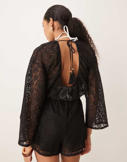ASOS DESIGN virkad långärmad miniklänning med dragsko i svart - Image 3