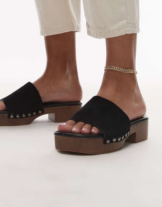 Topshop Hamilton mocka klackskor med nitar i svart - Image 1