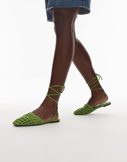 Topshop Arri vävd snörningsflat i grön - Image 1