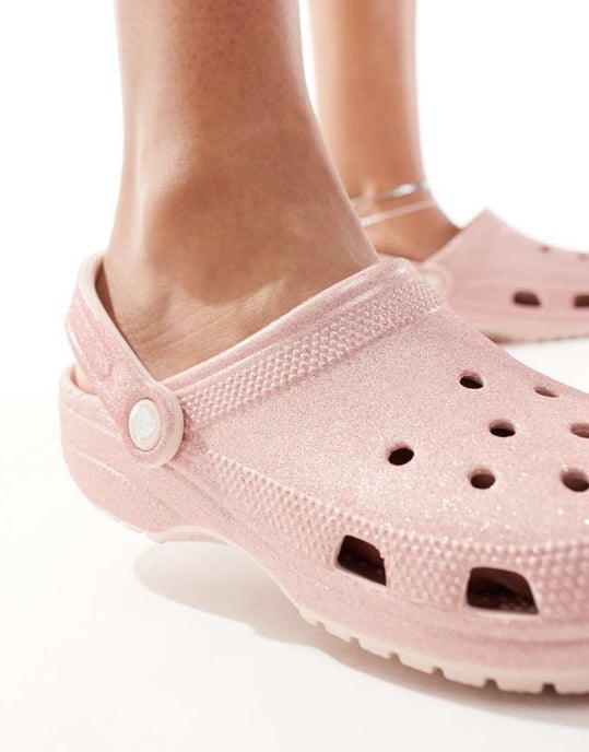 Crocs Classic Träskor i Kvarts Glitter - Image 2