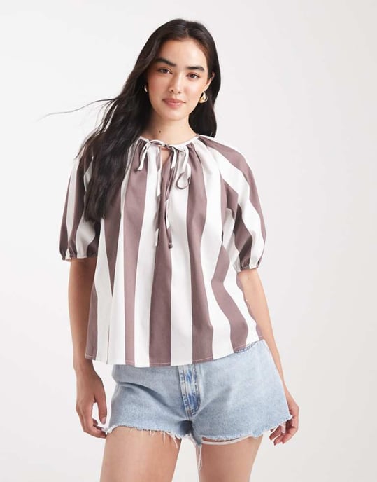ASOS DESIGN puffärmsblus med knytdetalj i randig mönster - Image 1