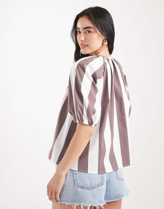 ASOS DESIGN puffärmsblus med knytdetalj i randig mönster - Image 3