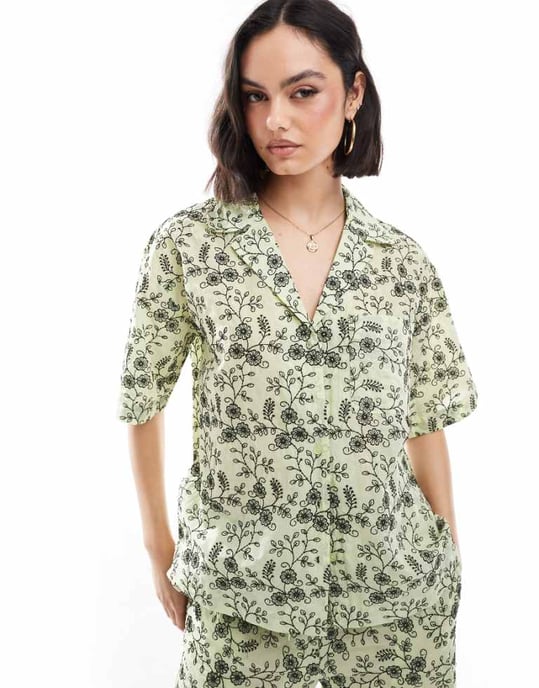ASOS DESIGN kontrast broderie co-ord skjorta - Image 1