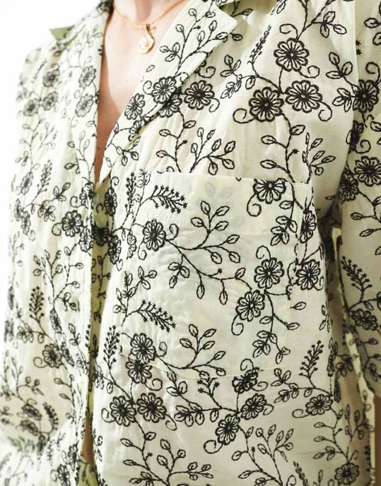 ASOS DESIGN kontrast broderie co-ord skjorta - Image 4