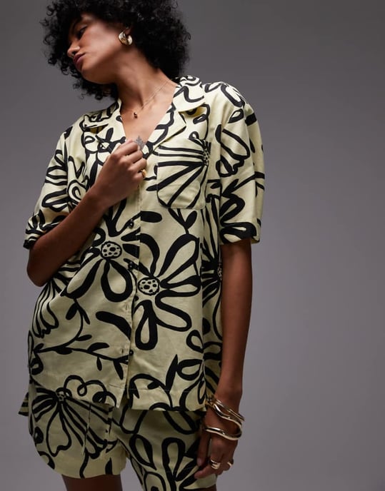 Topshop koordinerad semesterblus i gul blommönster - Image 1