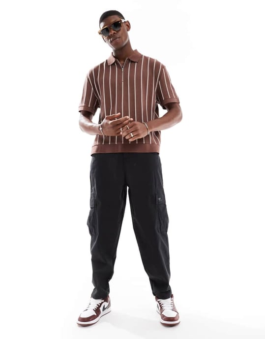 ASOS DESIGN avslappnad boxig randig halvdraget polo i brunt och vitt - Image 3