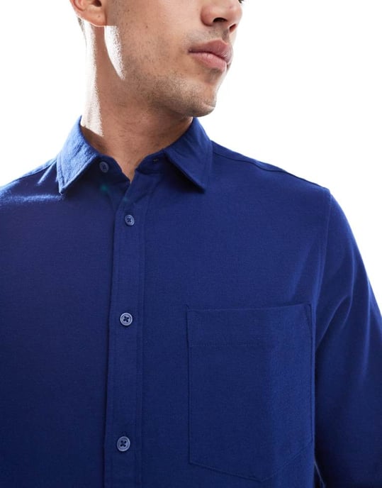 ASOS DESIGN borstad oxford skjorta i marinblå - Image 4