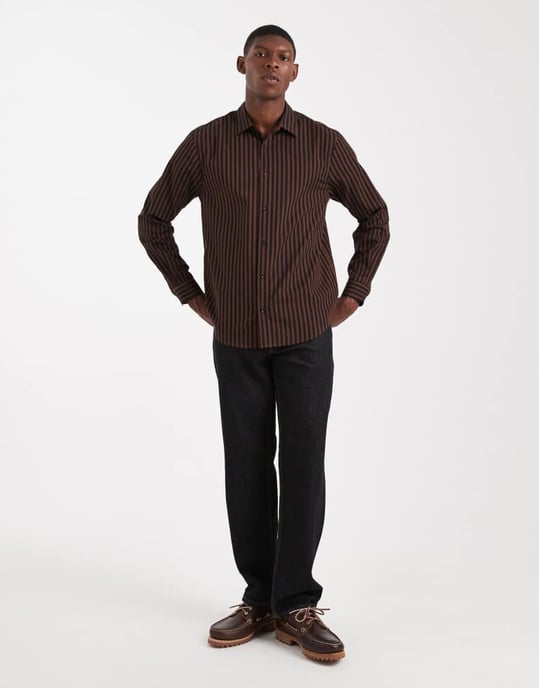 ASOS DESIGN regular fit randig skjorta i brunt - Image 2