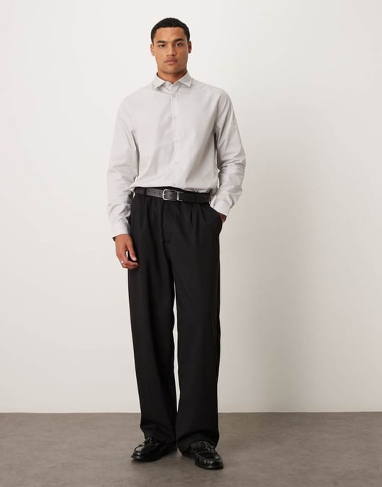 ASOS DESIGN formell lättstruken regular skjorta i grå - Image 2