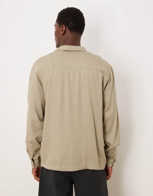 ASOS DESIGN koord regular krag skjorta med bröstbroderi i sten - Image 2
