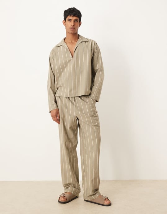 ASOS DESIGN koord oversized randig skjorta i khaki - Image 2