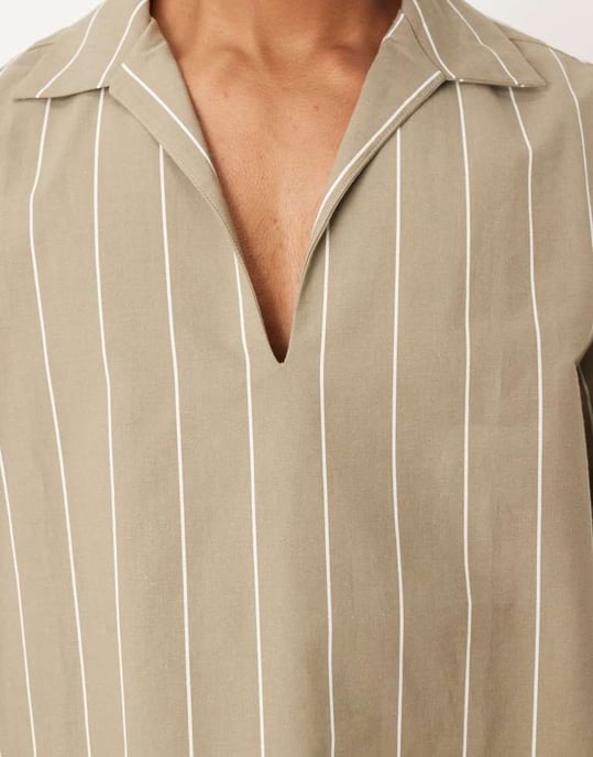 ASOS DESIGN koord oversized randig skjorta i khaki - Image 3