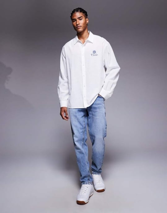 ASOS DESIGN oversized skjorta med bröstbroderi i vitt - Image 2