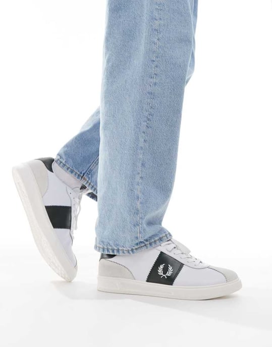 Fred Perry B4 läder- och mockaskor i vitt - Image 3