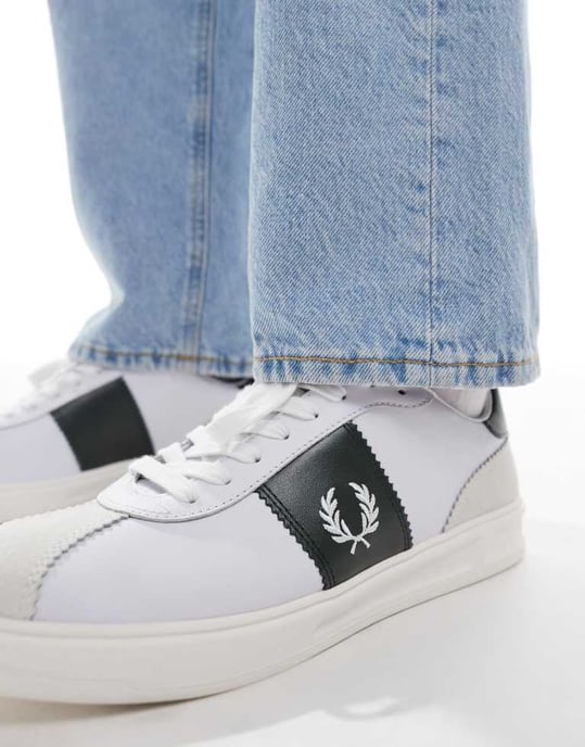 Fred Perry B4 läder- och mockaskor i vitt - Image 4