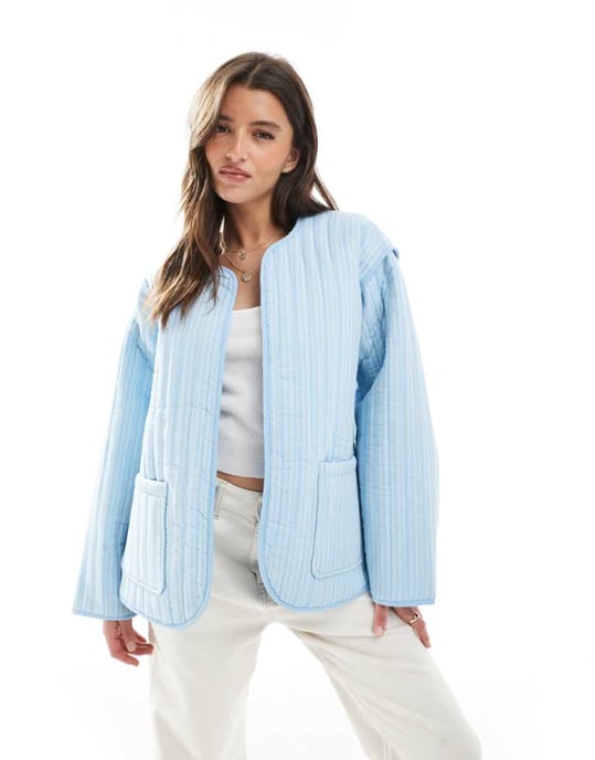 ASOS DESIGN quiltad randig jacka i blått - Image 1
