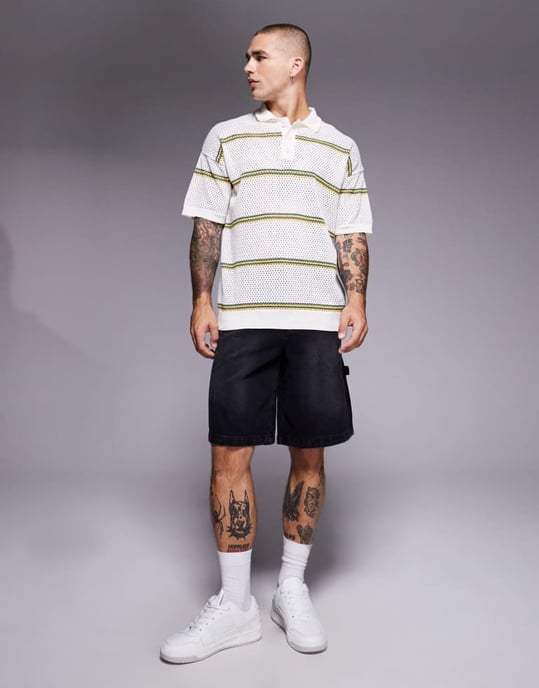 ASOS DESIGN avslappnad airtex randig stickad polo i krämfärg - Image 4