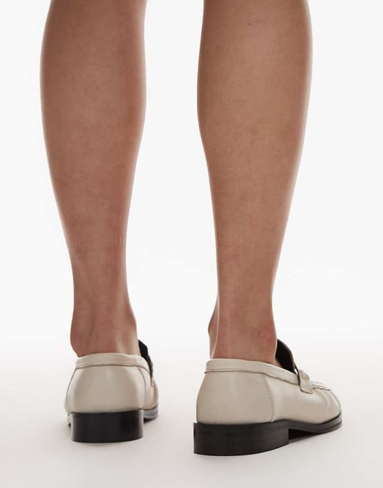 Topshop Carey äkta läder loafers med rynkdetalj i smörmjölk - Image 2