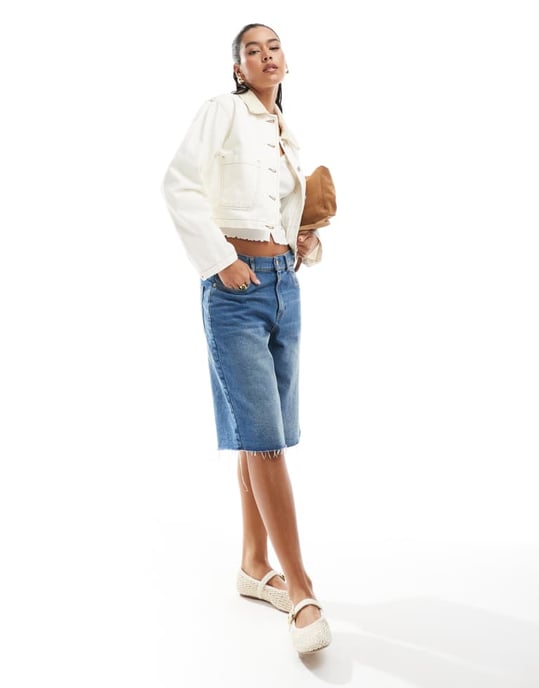 ASOS DESIGN kort denim barnjacka i ecru - Image 2